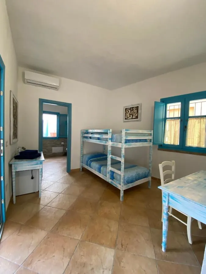 ムラヴェーラ Centu Concas Bed & Breakfast
