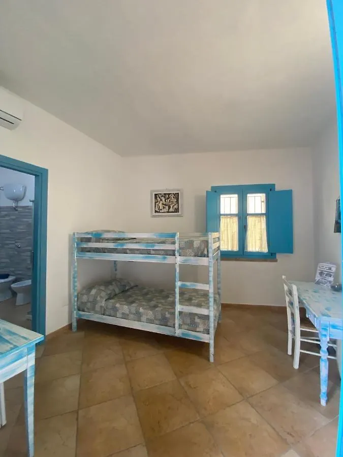 ムラヴェーラ Centu Concas Bed & Breakfast イタリア